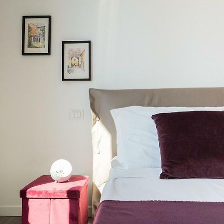 Central & Modern Apartment By Rent All Como Eksteriør bilde
